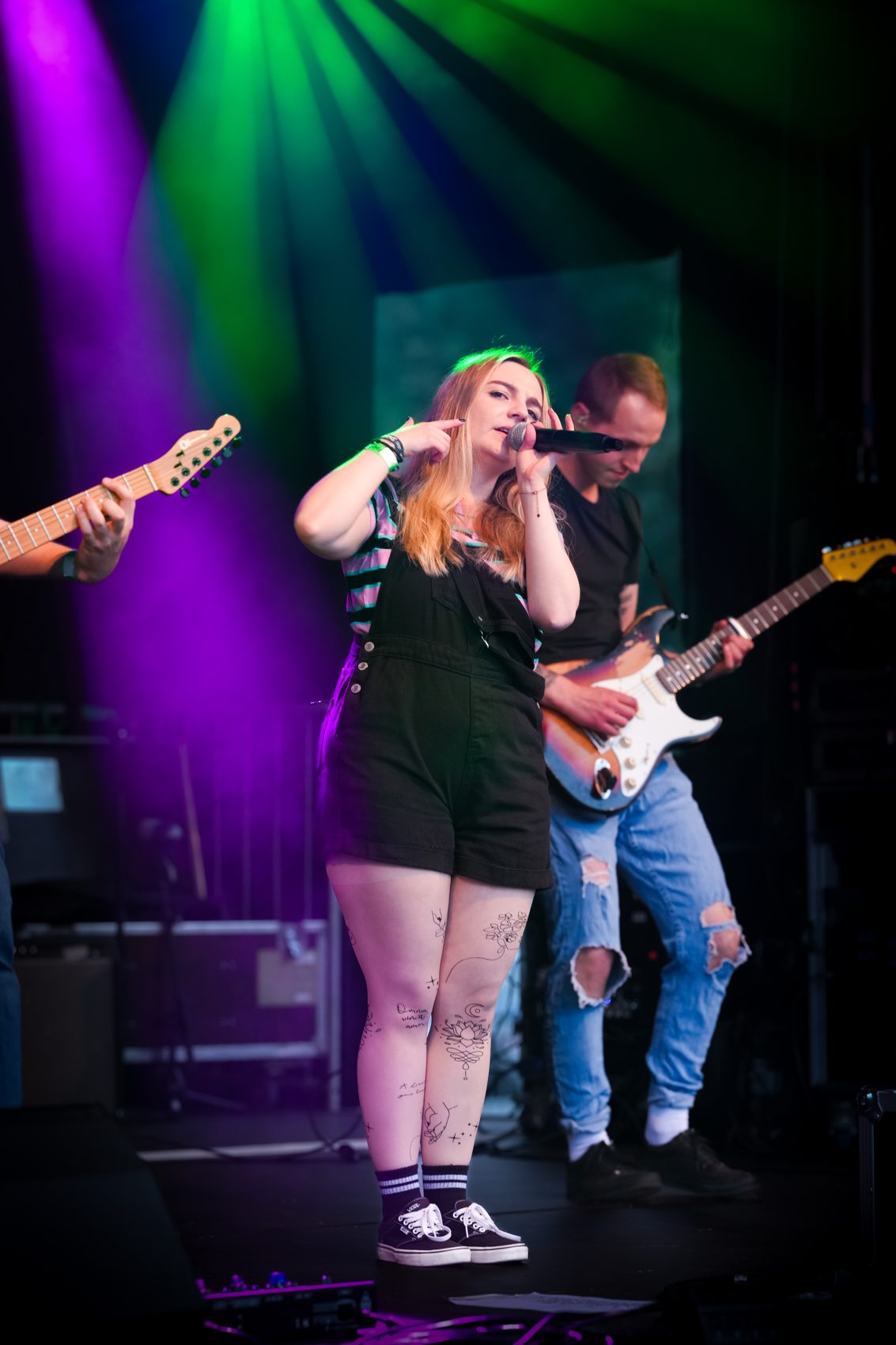 Midnight Falling – Sängerin und Gitarrist live